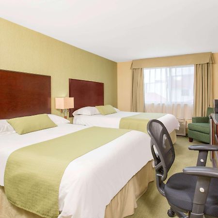 Ramada By Wyndham Williams Lake Exteriér fotografie
