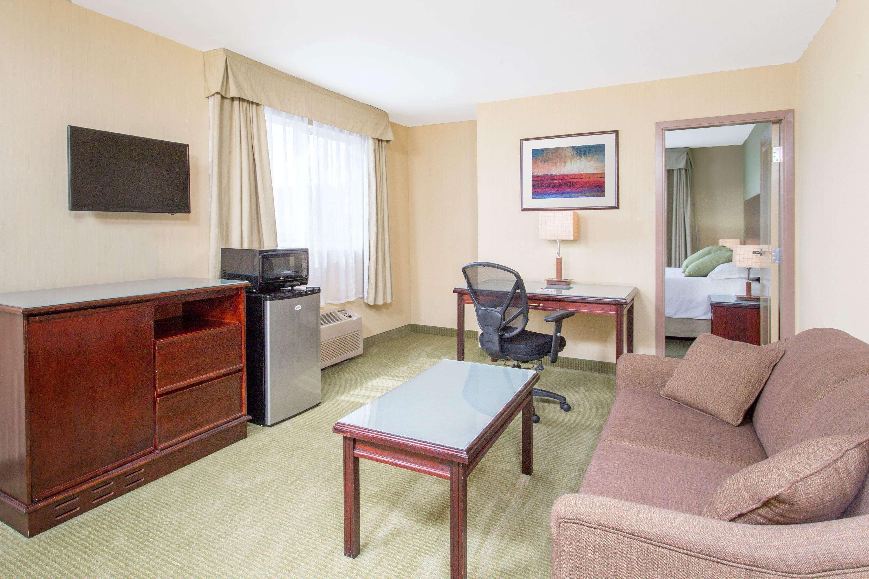 Ramada By Wyndham Williams Lake Exteriér fotografie
